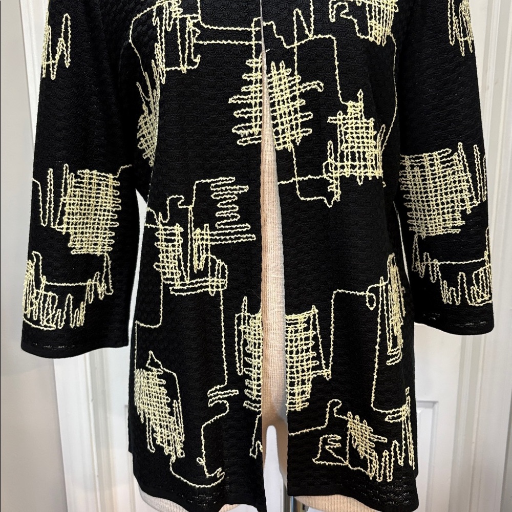 Ming Wang Black Jacket with Cream Abstract Stitching - Picture 4 of 8